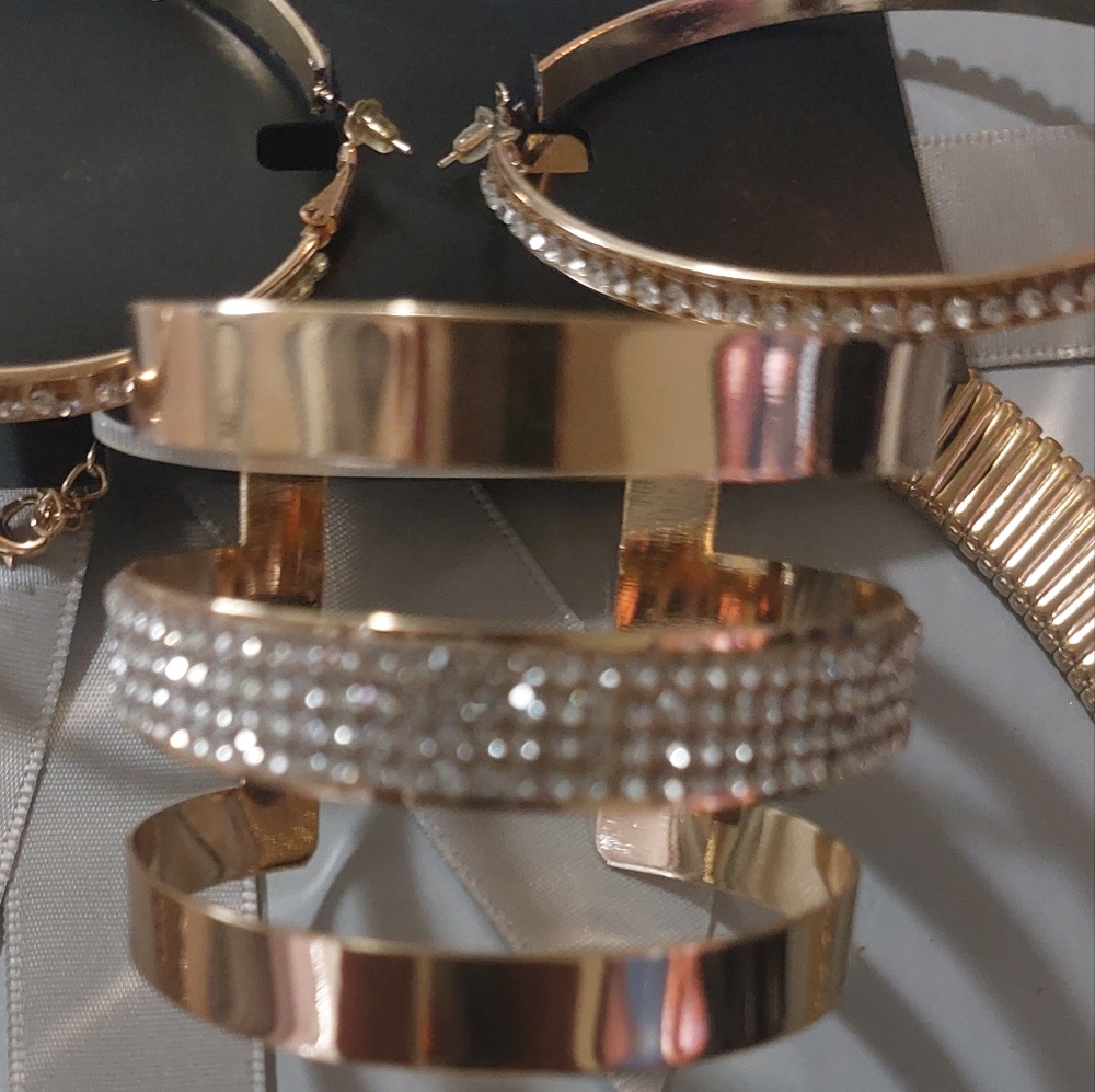 Necklace set - Picture 2 of 2